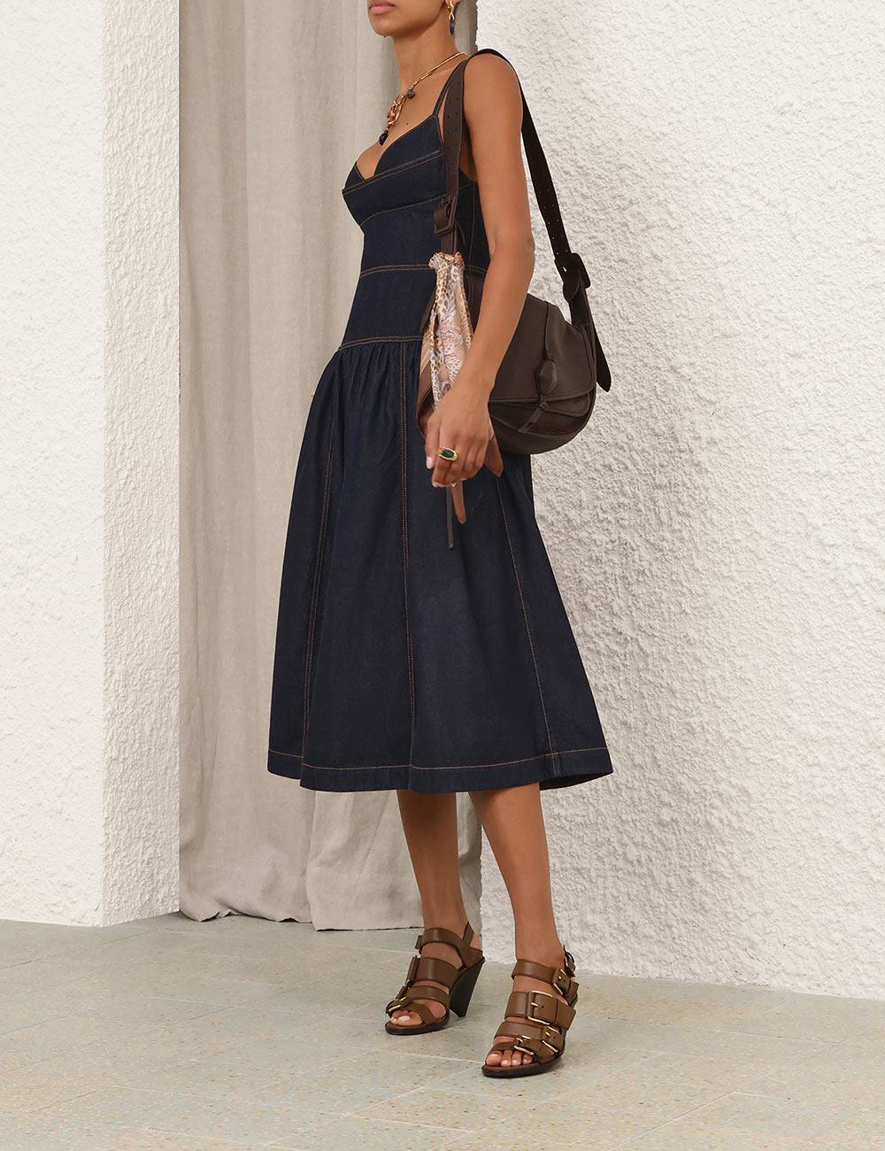 Denim utan ärmar midi-dress