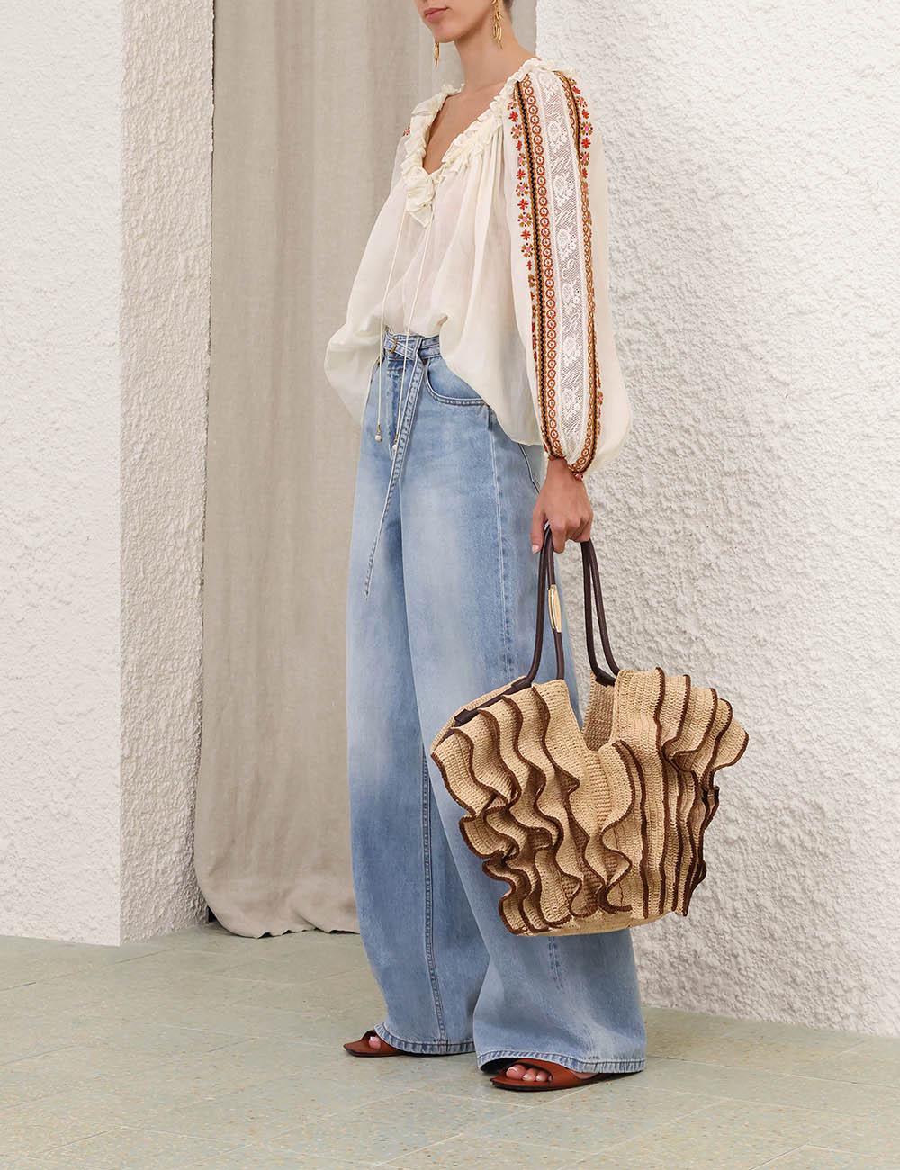 Aster stickade blus
