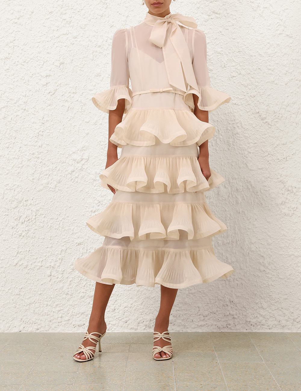 Flikkig med ärmar midi-dress