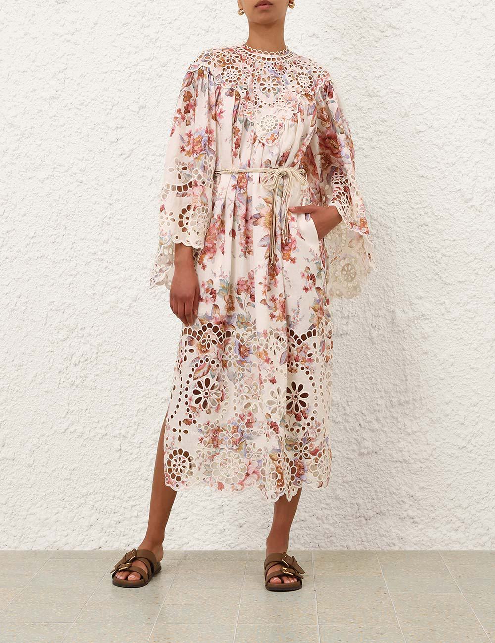Vakenhet Broderad Yoke Maxi